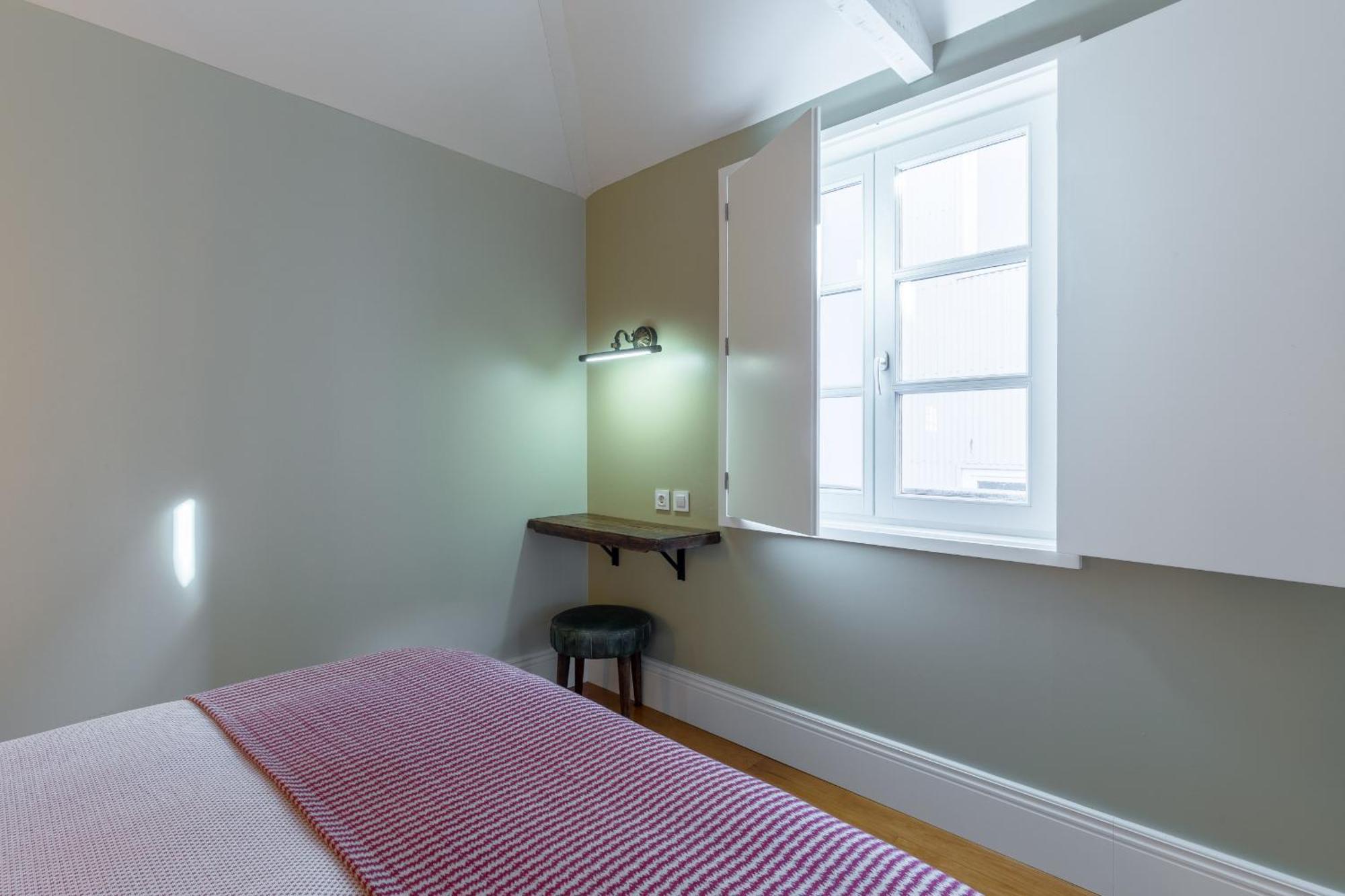 Stylish Downtown Duplex 2br Walk Everywhere! Apartamento Porto