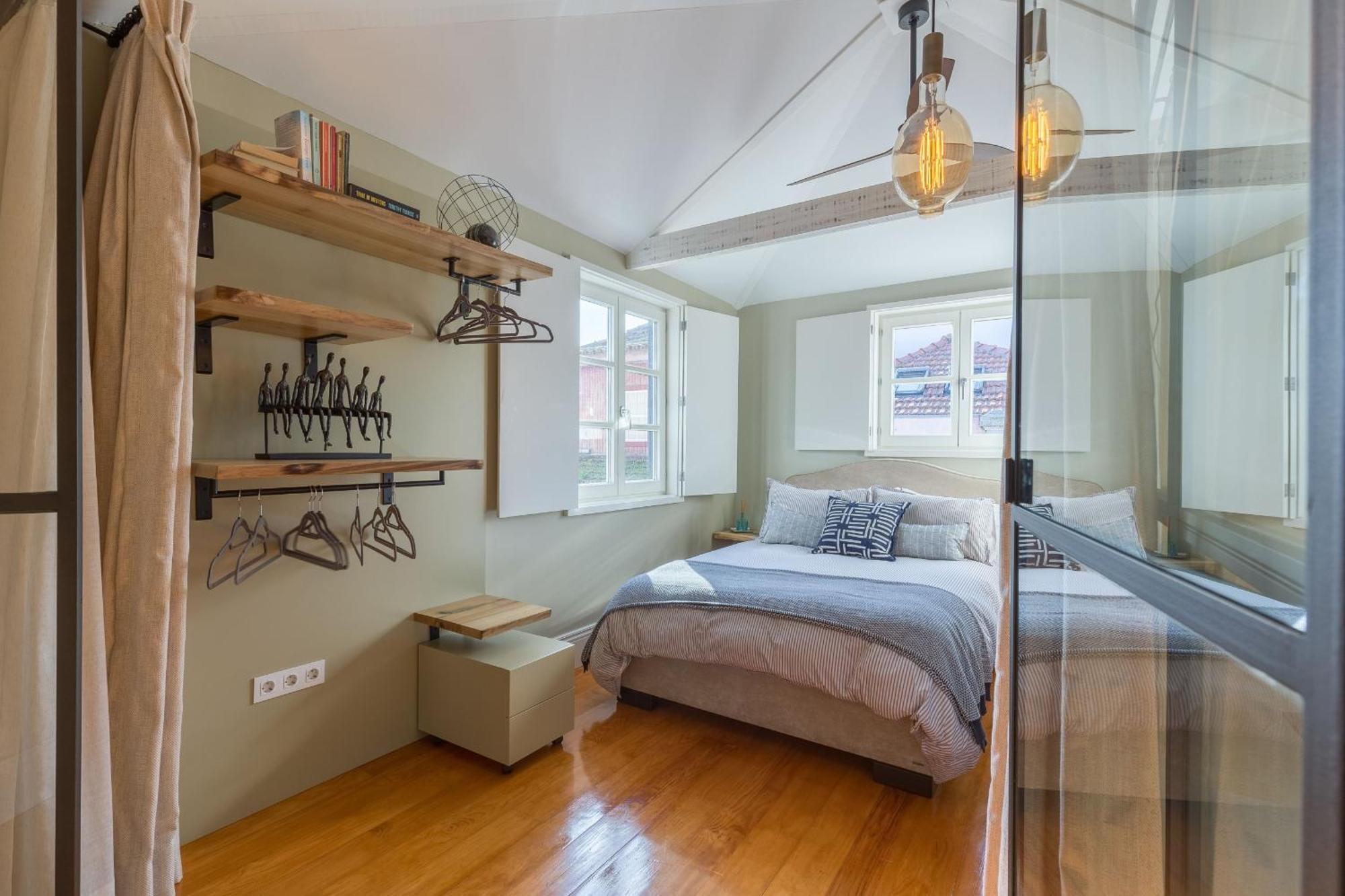 Stylish Downtown Duplex 2br Walk Everywhere! Apartamento Porto
