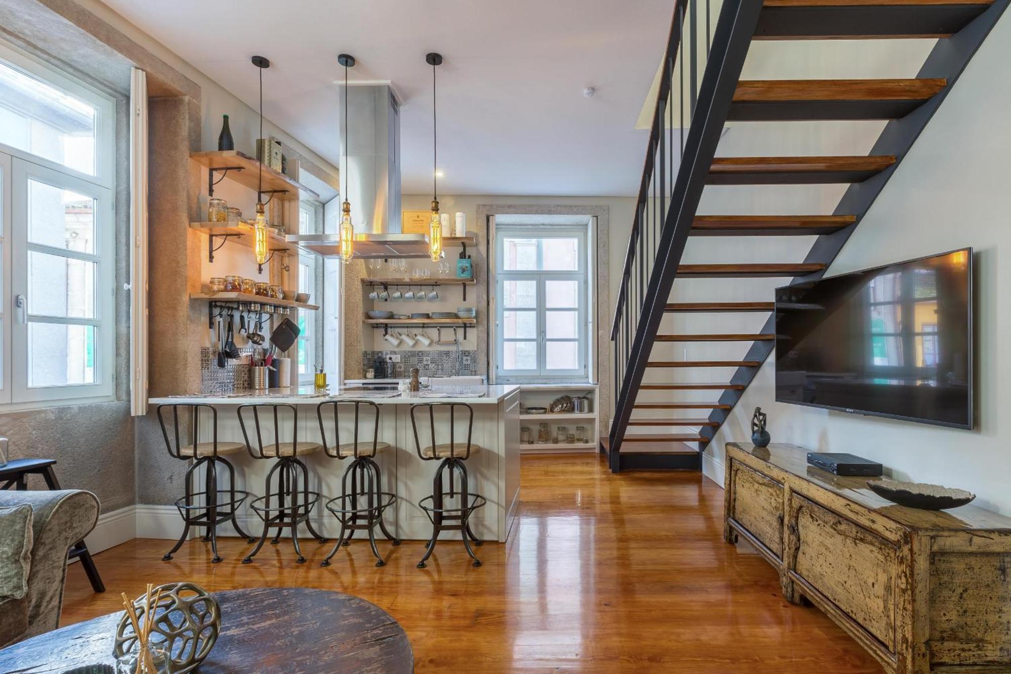 Stylish Downtown Duplex 2br Walk Everywhere! Apartamento